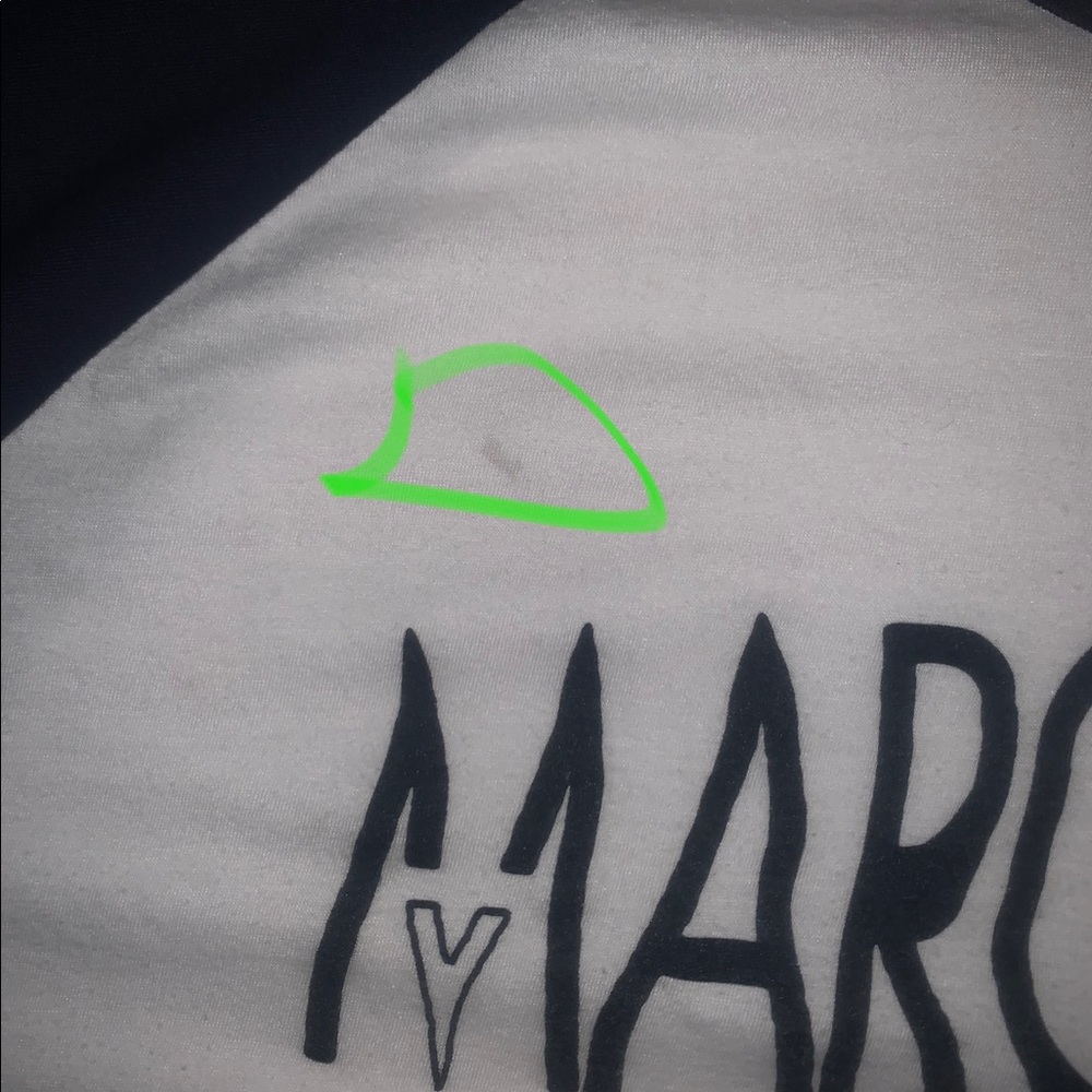 Maroon 5 graphic T-shirt.  Preowned - Picture 3 of 4
